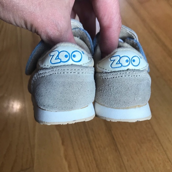 Vintage baby zoo shoes baby puppy dog sneakers tan blue yellow boys size 1 - Picture 7 of 13